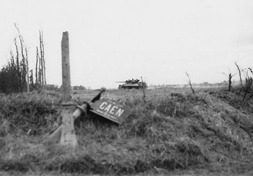 An M10 tank destroyer of 20th Anti-Tank Regiment