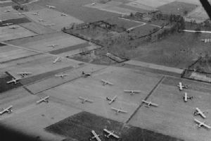 Browse Airborne landing in the area of Hamminkeln