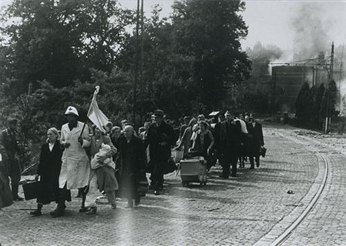 Dutch civilians are evacuated from St. Elizabeth's Hospital