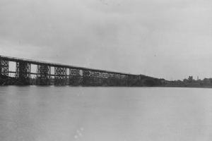 East bank of Bridge on Mainz Highway