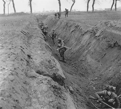 Men from the 1st Battalion Herefordshire Regiment