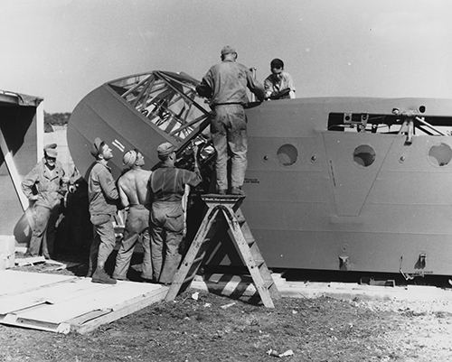 9th AF mechanics asemble a glider in France