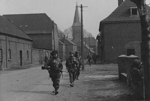 Paratroops in Hamminkeln