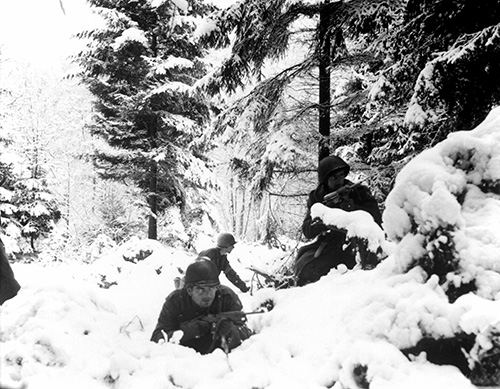 American infantrymen of the 290th Regiment