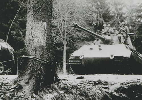 German troops at the Kaiserbaracke crossroads.