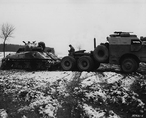 Crew of tank retriever