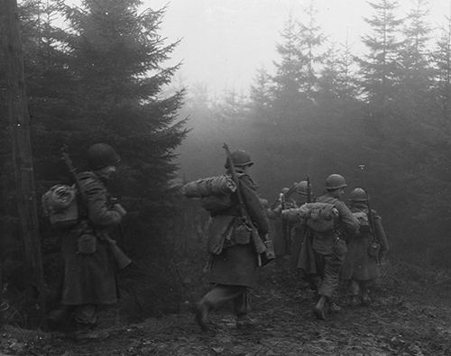 Members of the 2nd Battalion 325th Glider Regiment