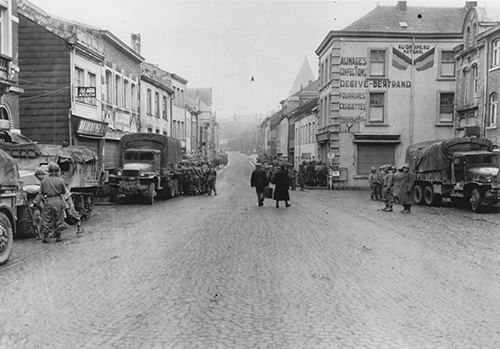 U.S. troops of 10th Armored Division in Bastogne