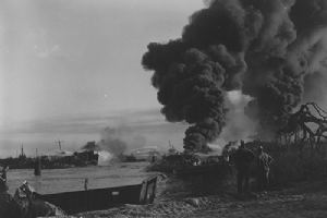 Browse USS LST-39 on fire